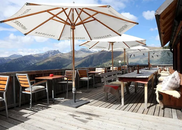 אורחן Naturfreundehaus Clavadel